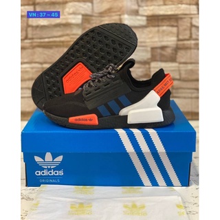 รองเท้าผ้าใบอาดิดาส NMD พร้อมกล่อง