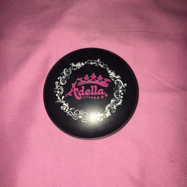แป้งพัฟ Adella