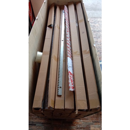 พร้อมส่ง !! เฟืองสะพาน ยาว 1 เมตร หนา 8มิล พร้อมบูทเหล็ก 3ตัว - รูปที่ 2