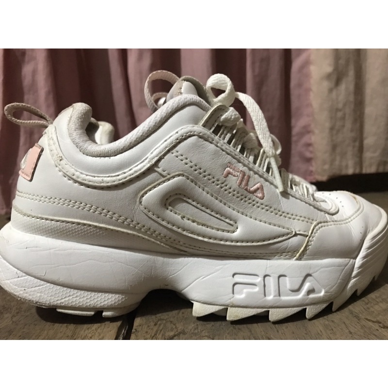 รองเท้า Fila มือสองของแท้