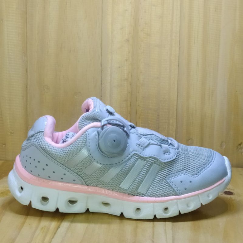 รองเท้า K-SWISS มือสอง ไซส์ 31