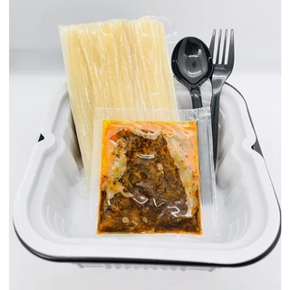 ถ้วยร้อนเส้นหนึบหม่าล่า กังฟูฮอตฮอต/หม่าล่าหม้อไฟ/ร้อนเองได้/ชาบูหม้อไฟ/สุกี้หม่าล่า/เส้นหนึบหม่าล่า/หม่าล่าจีน/145กรัม