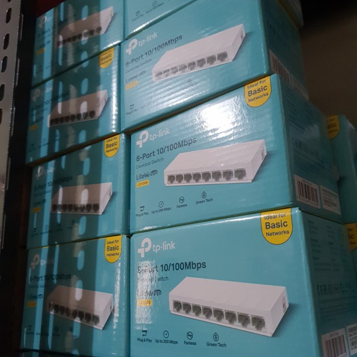 LS1008 TP-Link 8-Port 10/100Mbps Desktop Network Switch (TL-SF1008D)