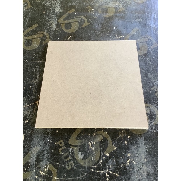 ไม้อัด MDF 12mm. ขนาด 12x12"(30x30cm.)