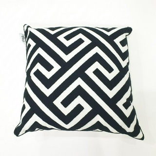 COZY  หมอนอิง ขนาด 43×43×8ซม.  CY26 สีดำ