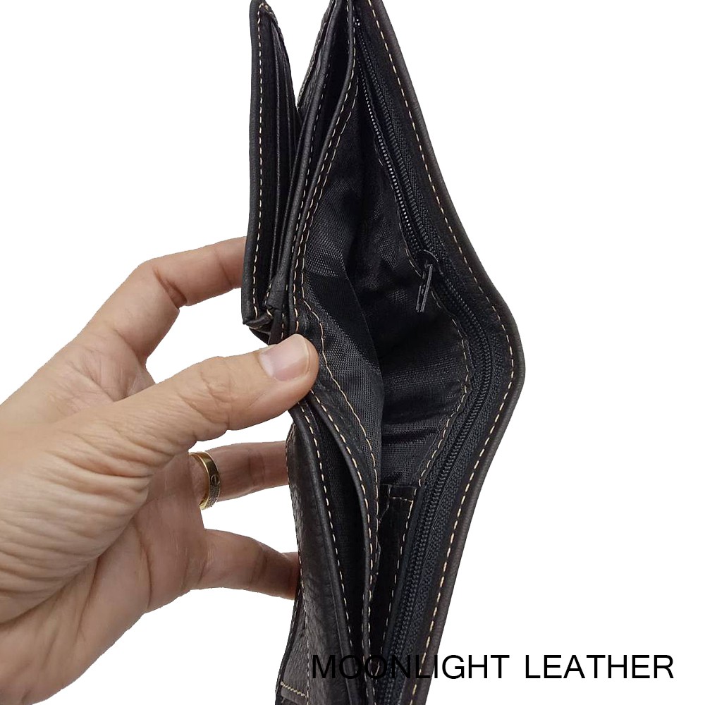 กระเป๋าสตางค์ชายหนังแท้ สีดำ รุ่น Less But More Ep.09 มีกระเป๋าใส่เหรียญ หนังนุ่มมาก ไม่ลอกร่อน มีกล่องพร้อมเป็นของขวัญ - รูปที่ 5