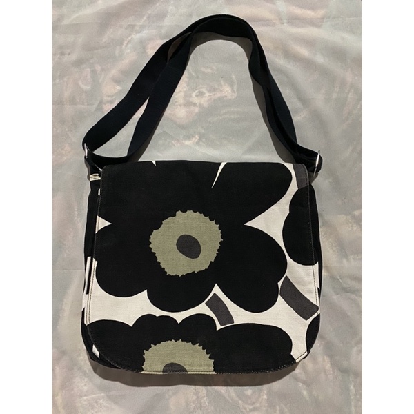 Marimekko Amapola crossbody bag แท้100% พร้อมส่ง ?? | Shopee Thailand