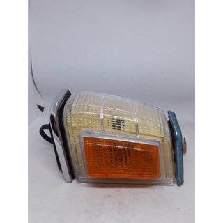 ไฟมุม  MITSUBISHI   A173  ด้านช้าย  ราคาดวงละ   350  บาท