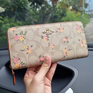 ส่งฟรี🔥 กระเป๋าสตางค์ Coach แท้💯 ลายดอกไม้ น่ารัก ใบยาว ดอกเดซี่ ผู้หญิง กระเป๋าเงินใบยาว