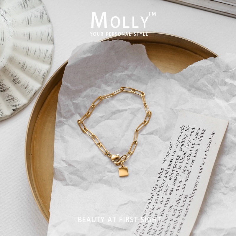 Molly สแตนเลสสตีลคลิปหนีบกระดาษสร้อยข้อมือผู้หญิง Non Fade กันน้ํา 18K Gold Plated Hypoallergenic Non Tarnish Minimalist สร้อยข้อมือแฟชั่น