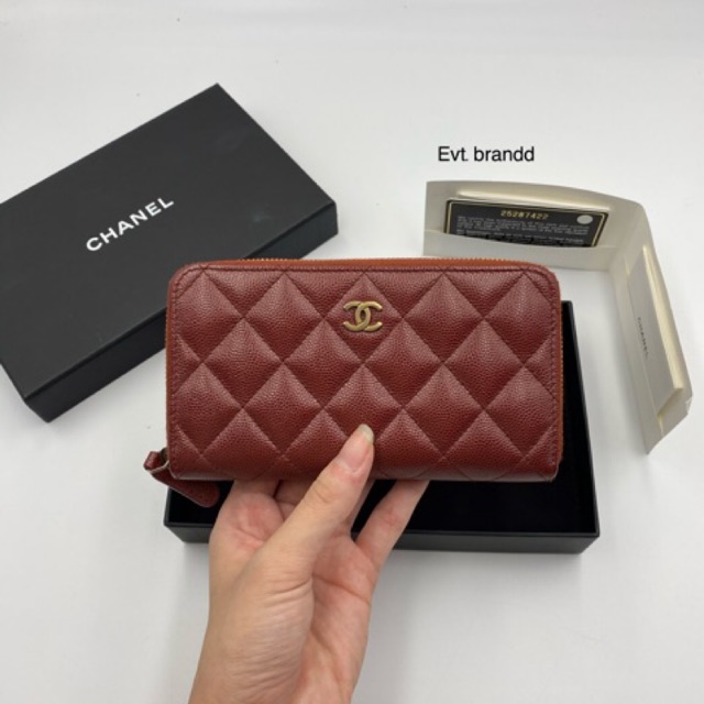 Chanel zippy wallet medium red glitter caviar HL25