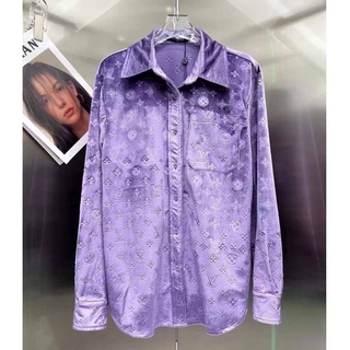 LOUIS VUITTON ALLOVER LV MONOGRAM MOTIF EMBOSSED TACTILE VELVET LONG SLEEVE T-SHIRT PURPLE เสื้อเชิ้ตหลุยส์วิตตอง ม่วง