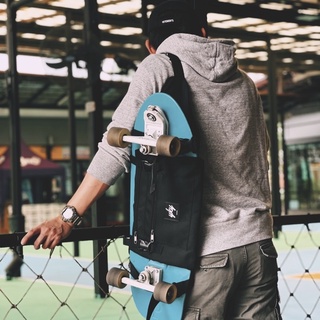 YKY Skateboard Surfskate Bag ( สีเทา ) กระเป๋าสเก็ตบอร์ด เซิร์ฟสเก็ต ไม่ต้องห่วงของหายขณะเล่น สามารถสะพายเล่นได้เลย