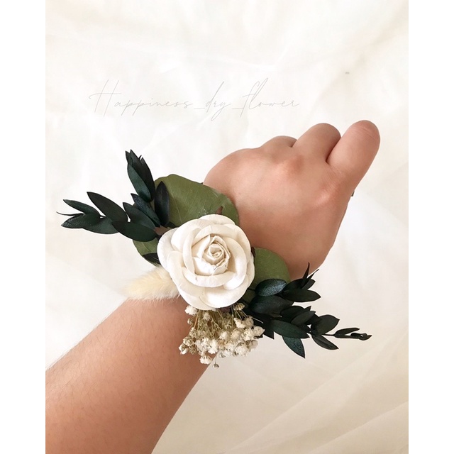ดอกไม้ข้อมือดอกไม้แห้งเพื่อนเจ้าสาวโทนขาว-เขียว ‼️ พร้อมส่ง ‼️