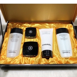 Chanel Skin Care Products Firming Moisturizing Lotion Whitening Cosmetics Five-piece Golden Gift Boxโลชั่นไวท์เทนนิ่ง ให้ความชุ่มชื้น ห้าชิ้น ผลิตภัณฑ์ดูแลผิว