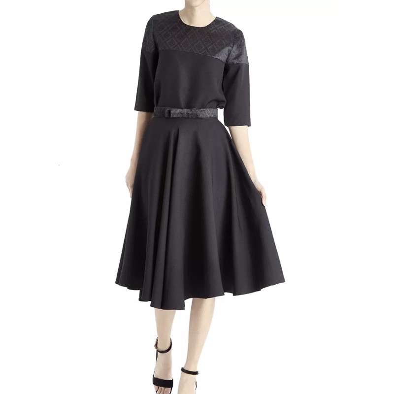 O&B กระโปรง รุ่น Thai florets ribbon skirt in black ไซส์ S [ซื้อมาแล้วไม่ได้ใช้ นำมาจำหน่ายต่อค่ะ]
