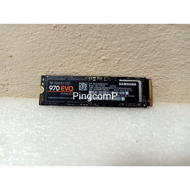 SSD M.2 NVMe SAMSUNG 970EVO 250GB.