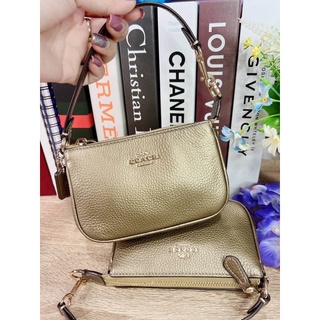 คล้องมือสีทอง เมทาลิค Coach Nolita 15 Color  Gold Metallic Pyrite Style No. C8092