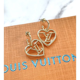 LV earrings ต่างหูLV