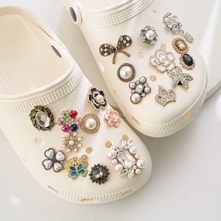 CROCS ชุดเครื่องประดับแฟชั่น Jibbitz Charm สําหรับตกแต่งรองเท้า