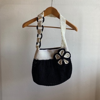 กระเป๋าสะพายข้าง Knitted Shoulder Bag