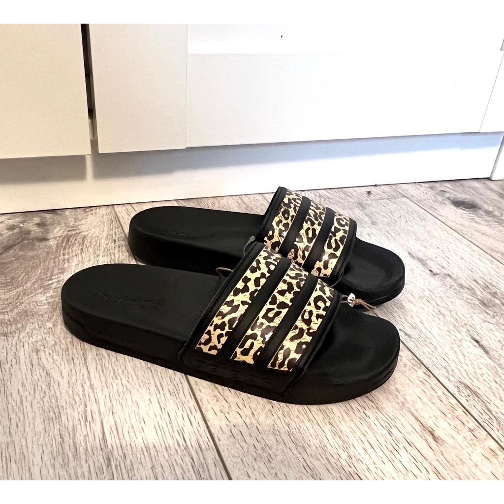รองเท้าแตะอดิดาส adidas ADILETTE SHOWER พื้นนิ่ม