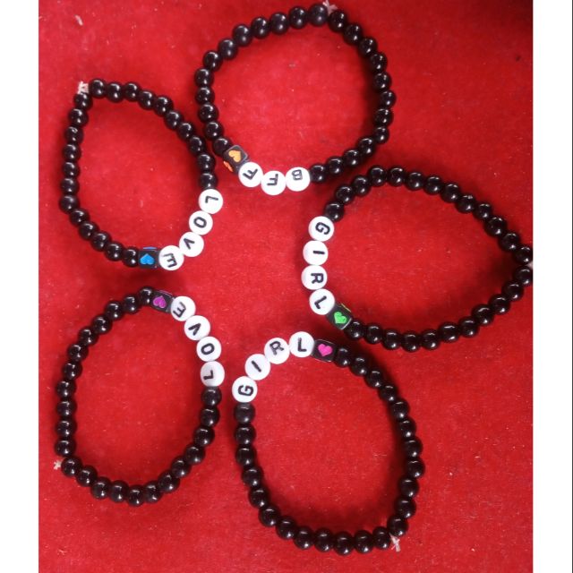 ชื่อขอตัวอักษร Gelang Tangan