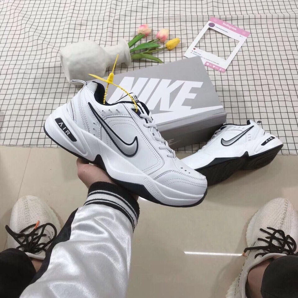 nike air monarch iv m2k