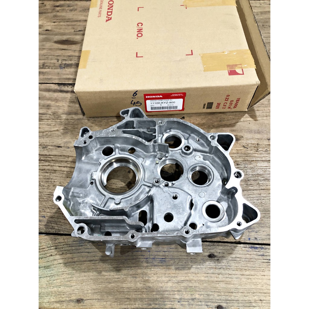 แคร้งขวา เรือนเครื่องยนต์ ฝั่งน็อตถ่ายน้ำมันเครื่อง (แท้) (สตาร์ทมือ/เท้า) เวฟ125i ปี2012-2020 / MSX