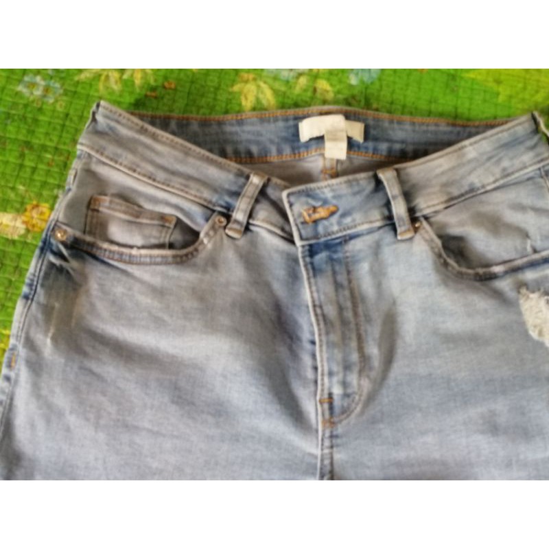 กางเกง​ยีนส์​แบรนด์​HM