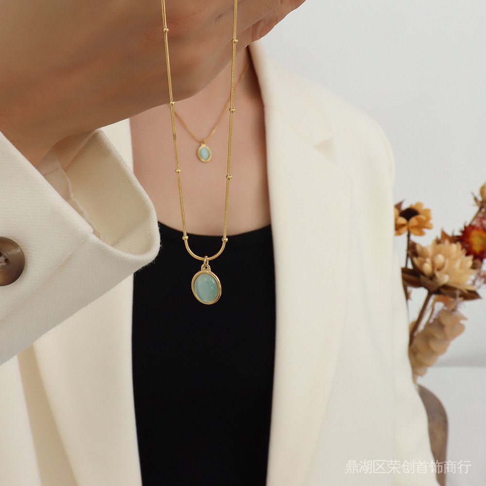 Marka สไตล์ฝรั่งเศสRetro All-Match Clavicle Chainไทเทเนียมเหล็กชุบ 18k Goldโอปอลรูปไข่จี้สร้อยคอหญิง