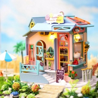 พร้อมส่ง 🏠 บ้านตุ๊กตา DIY Microworld Lucky Snack Shop มีฝาครอบกันฝุ่น