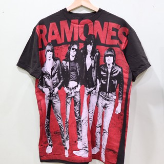 เสื้อวงRamones ลายโอเวอร์ปริ้น ตะเข็บเดี่ยวบนล่าง สไตล์วินเทจ สกรีนทั้งตัว ผ้านอก เสื้อOVP เสื้อโอเวอร์ไซส์ เสื้อวงดนตรี