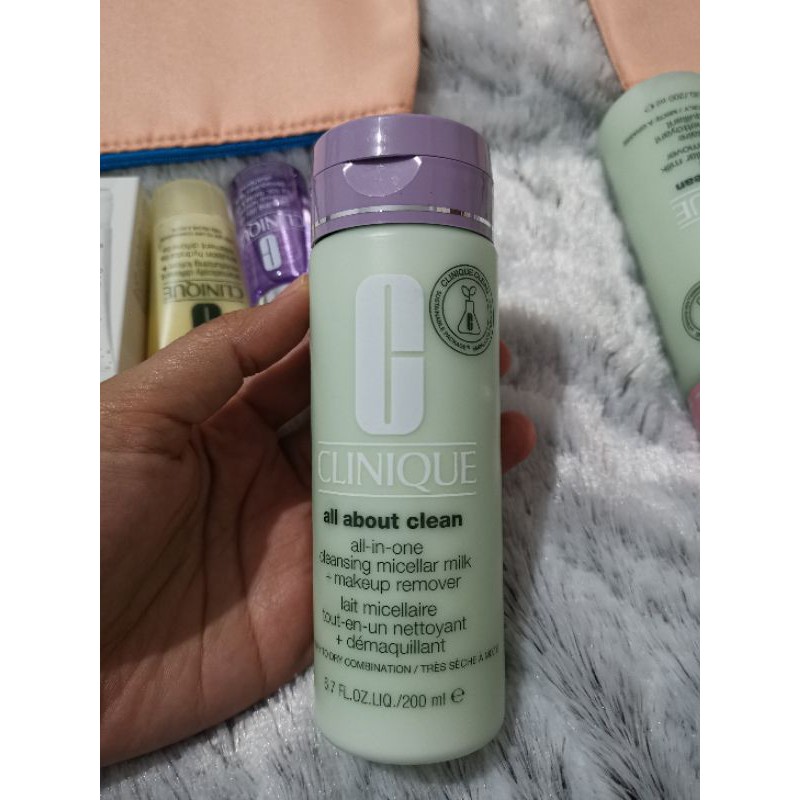 Clinique All About Clean™ AllInOne Cleansing Micellar Milk + Makeup