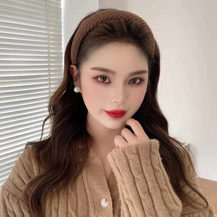 ที่คาดผม ผ้าวูลถัก ที่คาดผม ผู้หญิง ฤดูหนาว ที่สง่างาม ผ้ากํามะหยี่ขนนิ่ม เกาหลี ล้างหน้า ฟองน้ํา ที่คาดผม