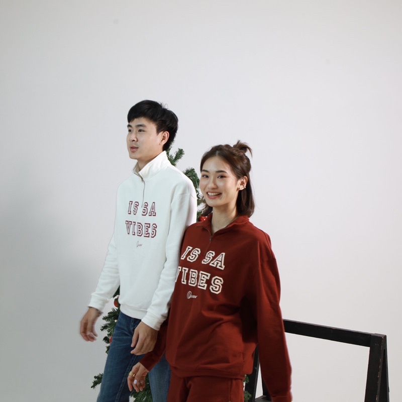 - QUERA Special season, Issa Vibe Sweater -