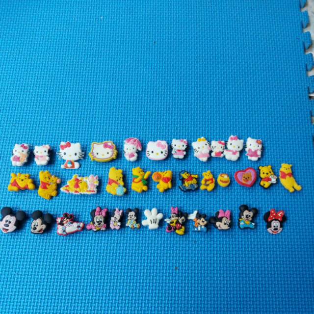 รองเท้าแตะ DISNEY PIN CROCK