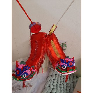 สิงโต เเขวน เชิดดึงชักเล่น ของเล่นเด็ก มีป๋องแป๋งในตัวด้วย🦁