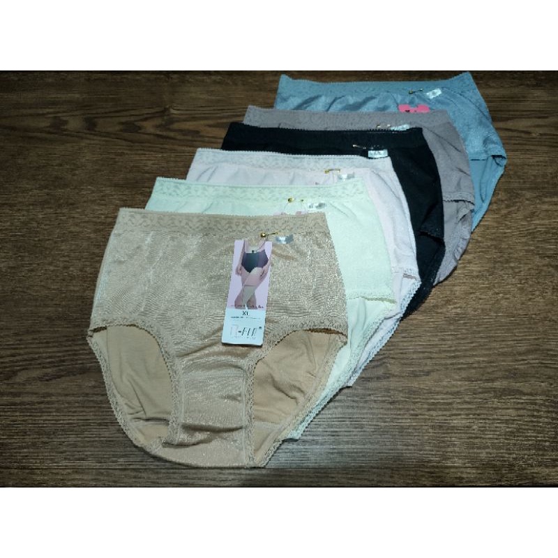 [เกรด1] Wacoal Dear Hip Shorts Panty กางเกงใน รุ่น WU3687, WU4687