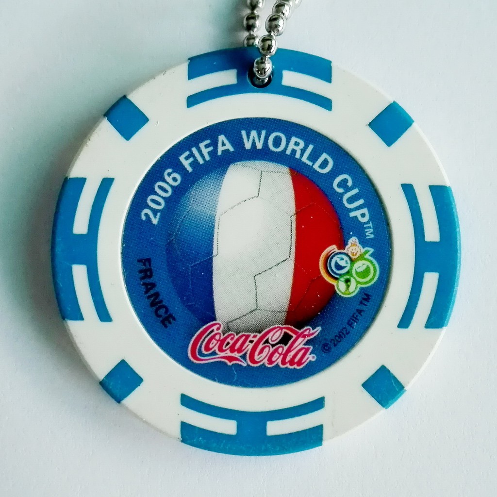 พวงกุญแจ ที่ระลึก ฝรั่งเศส โคคา โคล่า โค้ก  ฟุตบอลโลก 2006 ฟีฟ่า เวิลด์คัพ France 2006 FIFA WORLD CU