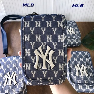 MLB JACQUARD MONOGRAM NECK POUCH NEW YORK YANKEES