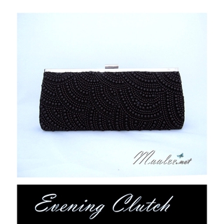 พร้อมส่ง Evening Clutch กระเป๋าออกงาน สีดำ ปักมุกลายโค้ง