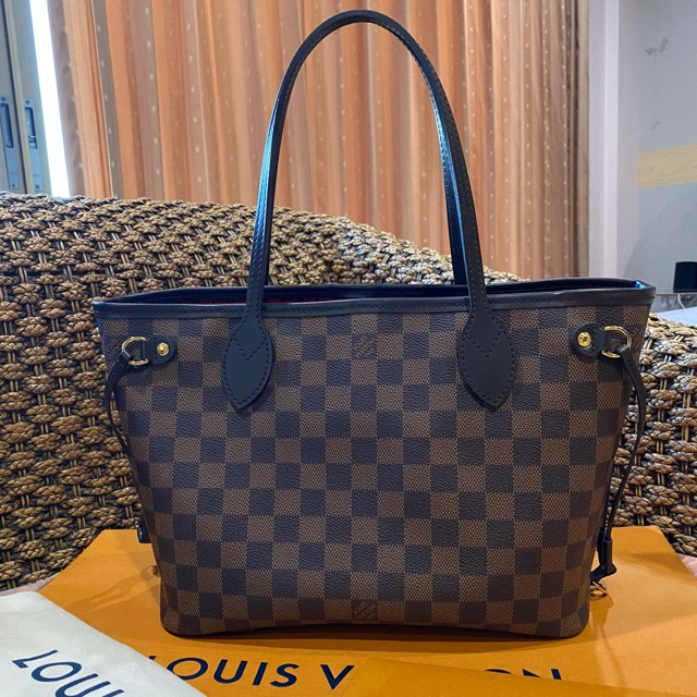 LV nvf size 🔹PM🔹 DC19