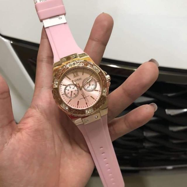 นาฬิกา  Guess  แท้  พร้อมกล่องแบรนด์