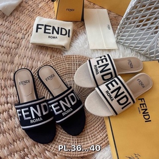 รองเท้าแตะ Fendi งานสวย