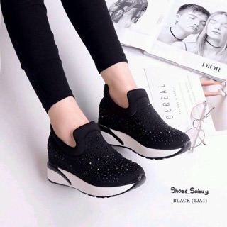 ผ้าใบ👟 Style ZARA