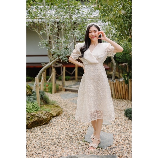 Nooch.Closet : ชุดเดรสลูกไม้ Sweet Lace Dress