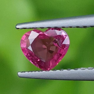 พลอยชมพู (Pink Sapphire 粉红色蓝宝石) 0.67 กะรัต (Cts. 克拉) ดิบ/ Unheated未加热的