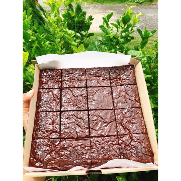 Brownie บราวนี่ บราวนี่เนื้อหนึบ ช็อคเข้มข้นหวานน้อย ยกถาด(ฮาลาล)