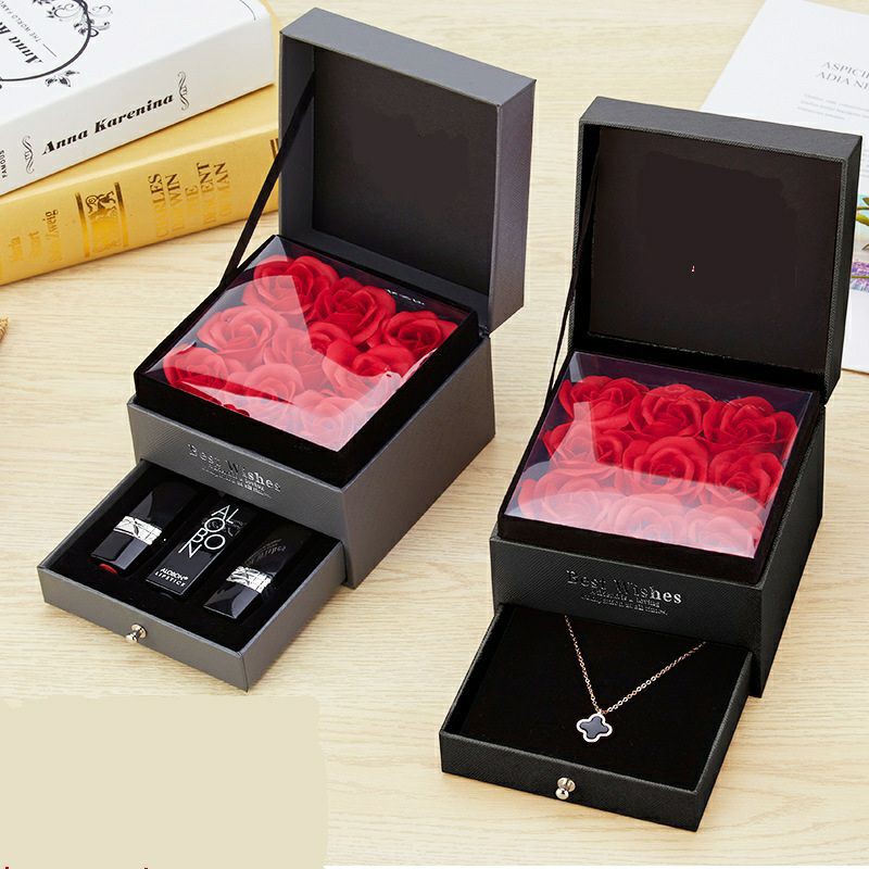 ส่งในไทย กล่องของขวัญวาเลนไทน์valentine ,กล่องดอกไม้,ดอกไม้วันวาเลนไทน์ สุดหรู สามารถนำไปใส่ของ surprise ให้คนที่คุณรัก